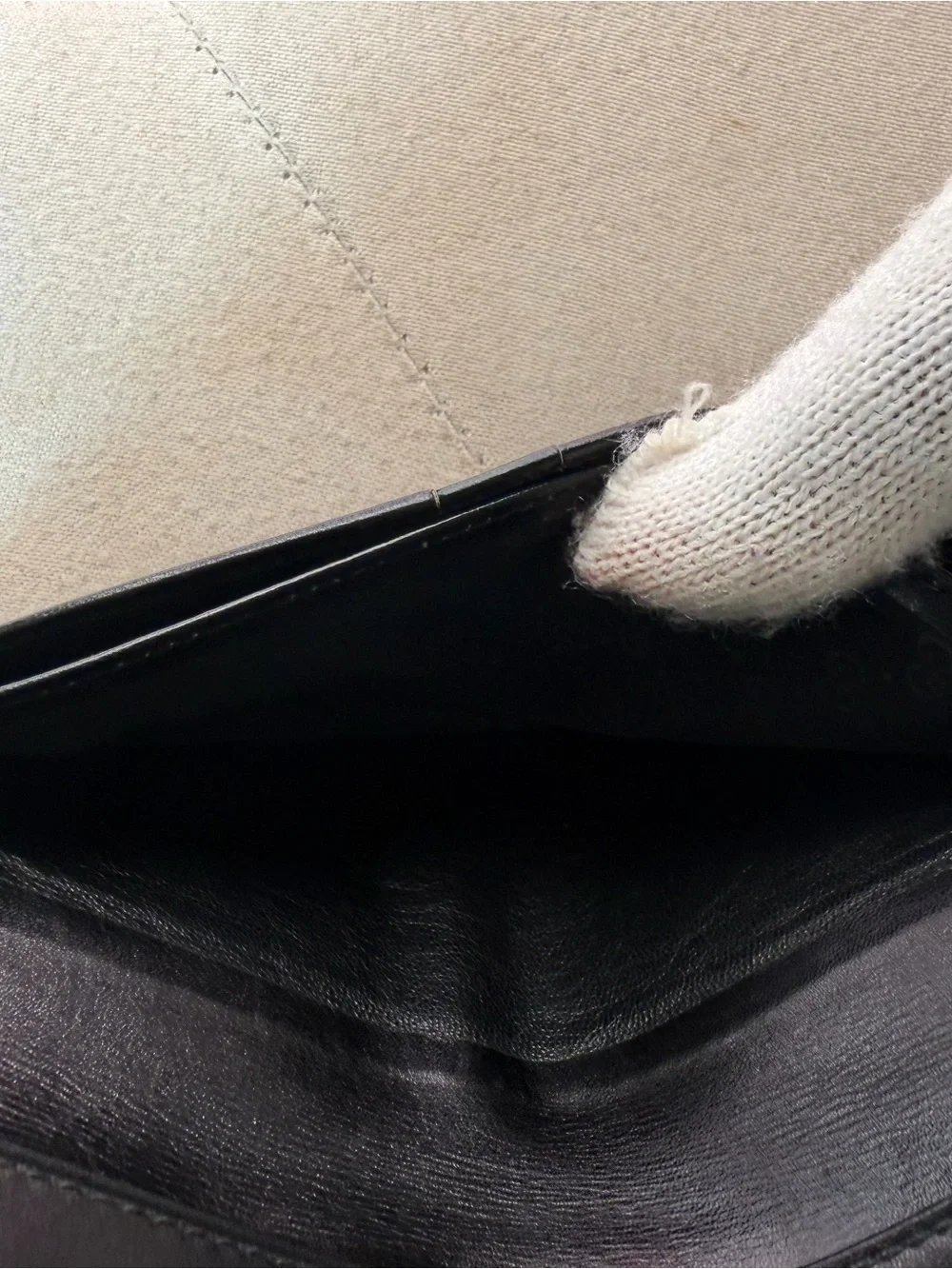 Authentic Black Gucci Leather Men’s Wallet
